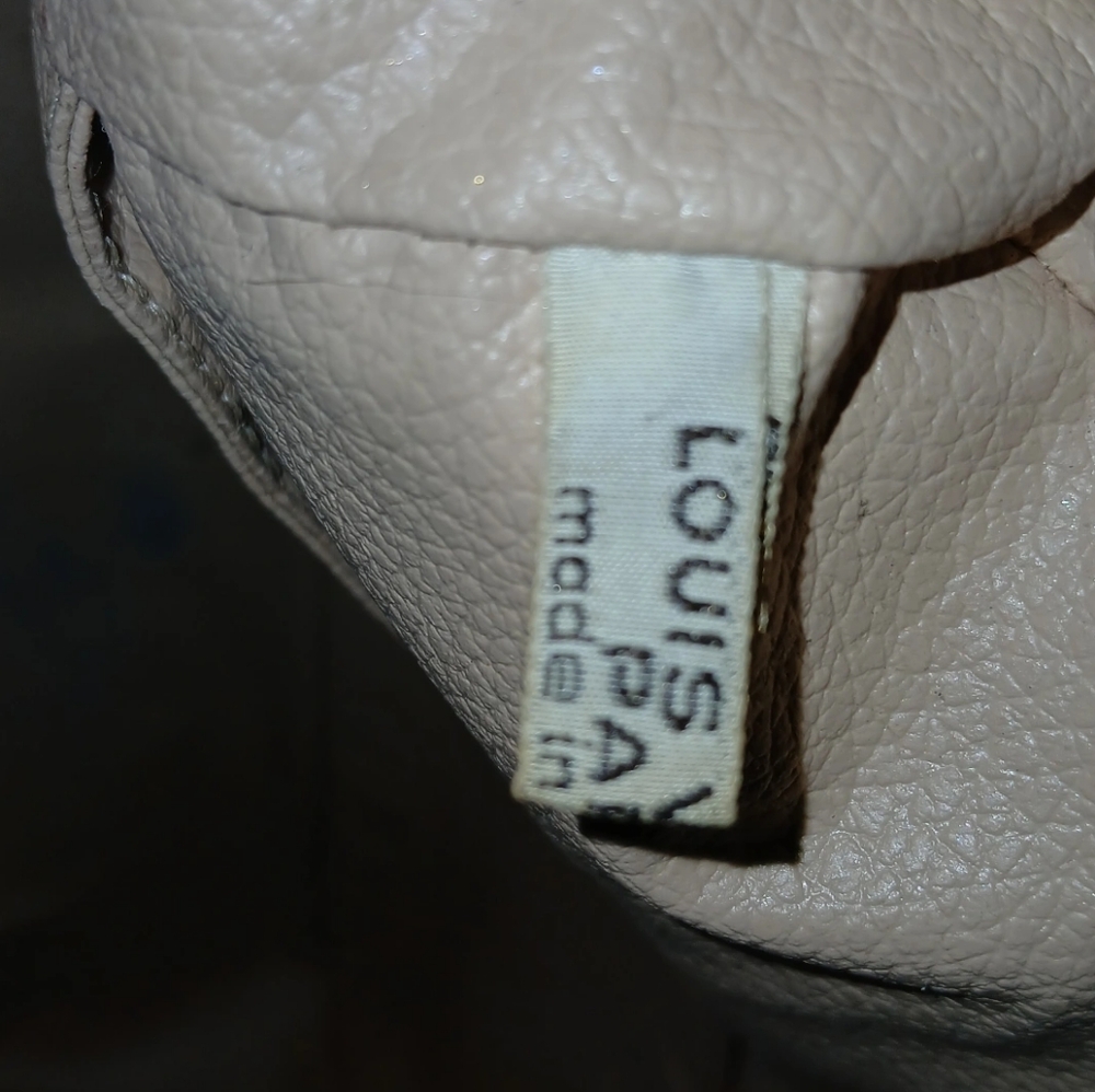 LOUIS VUITTON VINTAGE MAKEUP BAG - Picture 12 of 13